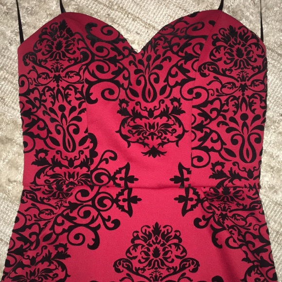 ♥️ New B. Darlin Red Velvety Holiday Dress 👠 - Picture 4 of 8